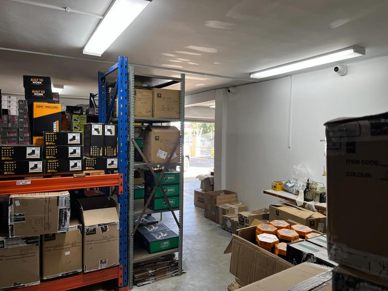 To Let Commercial Property for Rent in Montague Gardens Western Cape